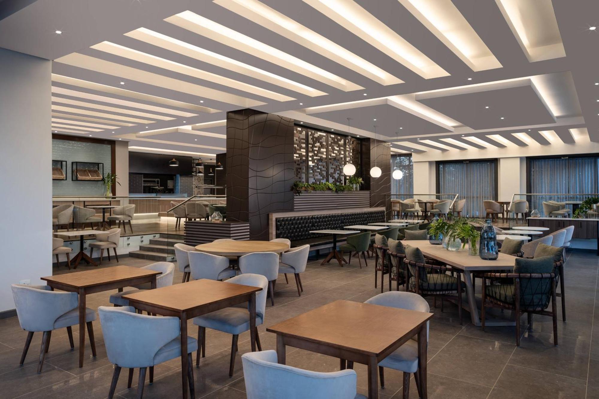 Protea Hotel by Marriott Johannesburg Wanderers Eksteriør bilde