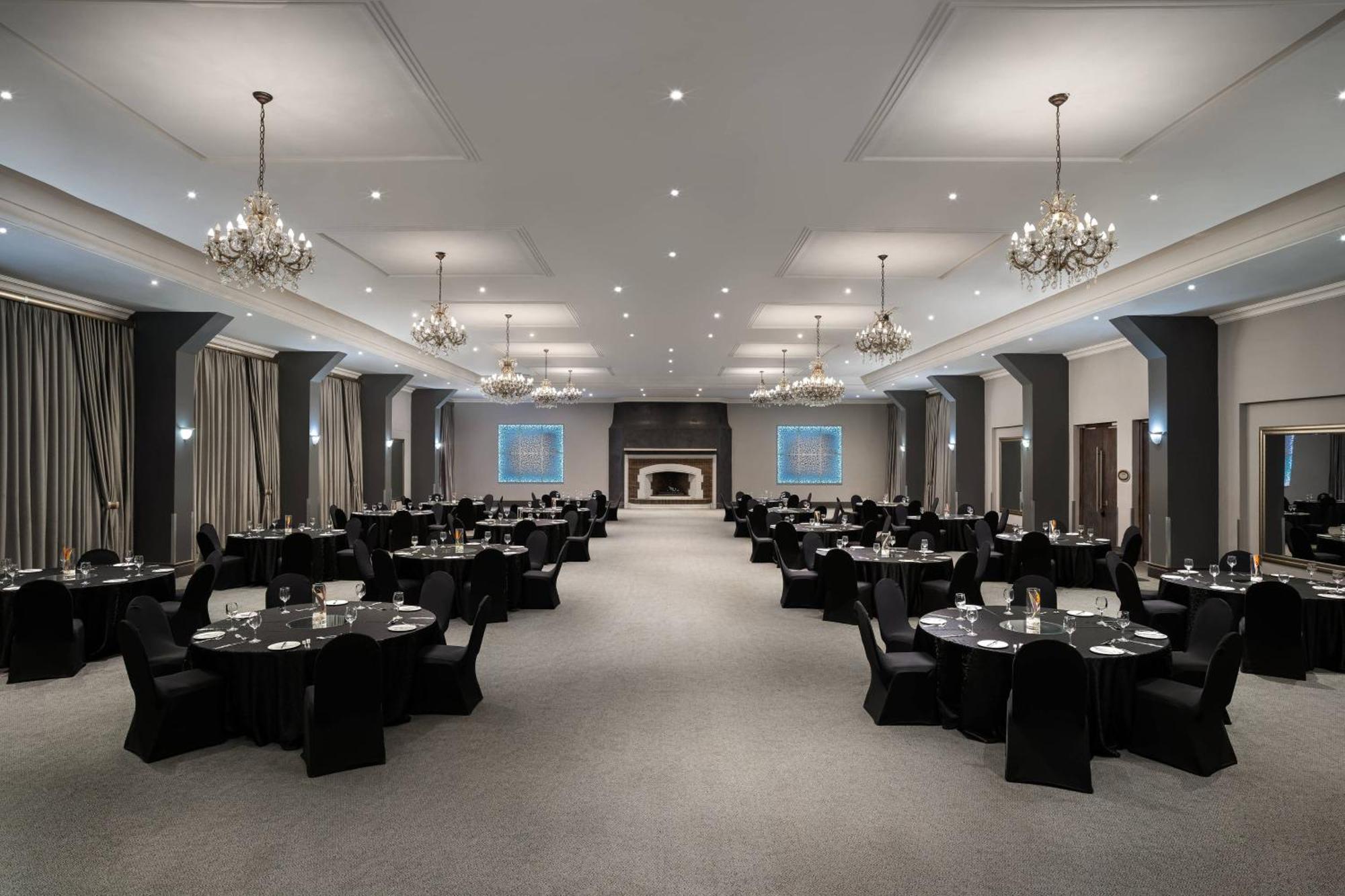 Protea Hotel by Marriott Johannesburg Wanderers Eksteriør bilde