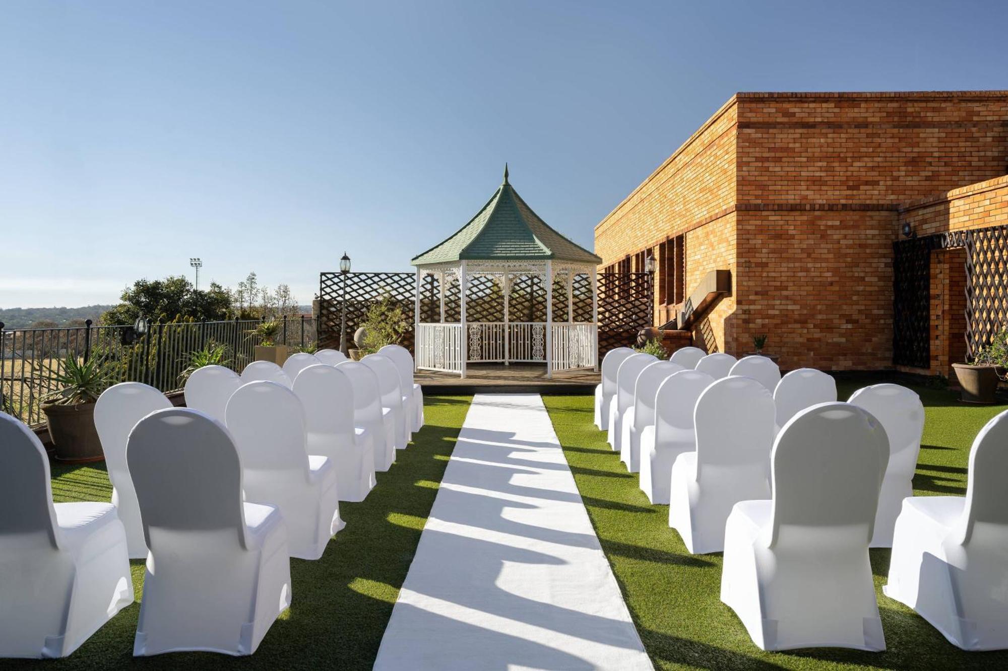 Protea Hotel by Marriott Johannesburg Wanderers Eksteriør bilde